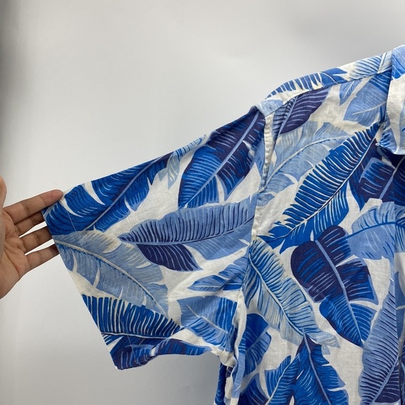 Land’s End traditional fit tropical blue white linen button Down short sleeve - Picture 3 of 8